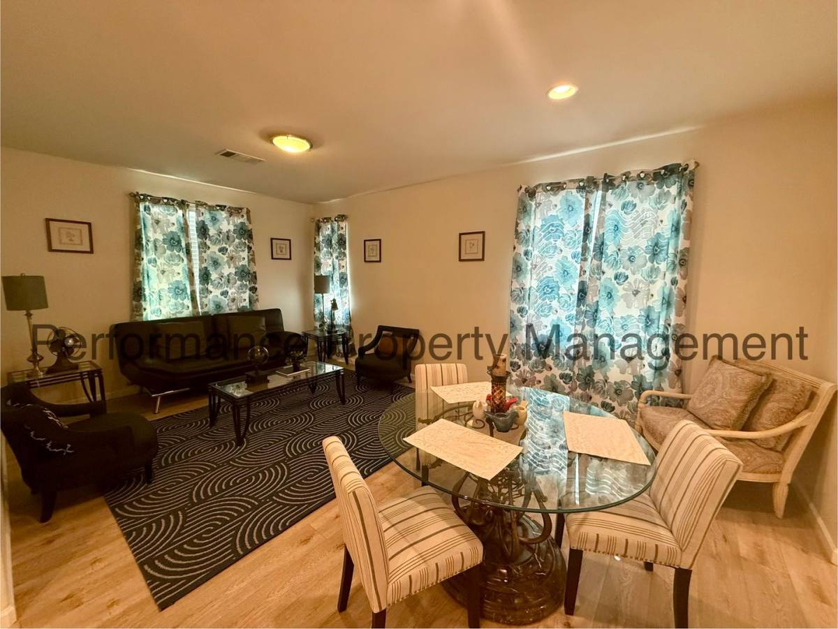 House for rent at 5720 Woodard Ridge Dr, Bakersfield, CA 93313