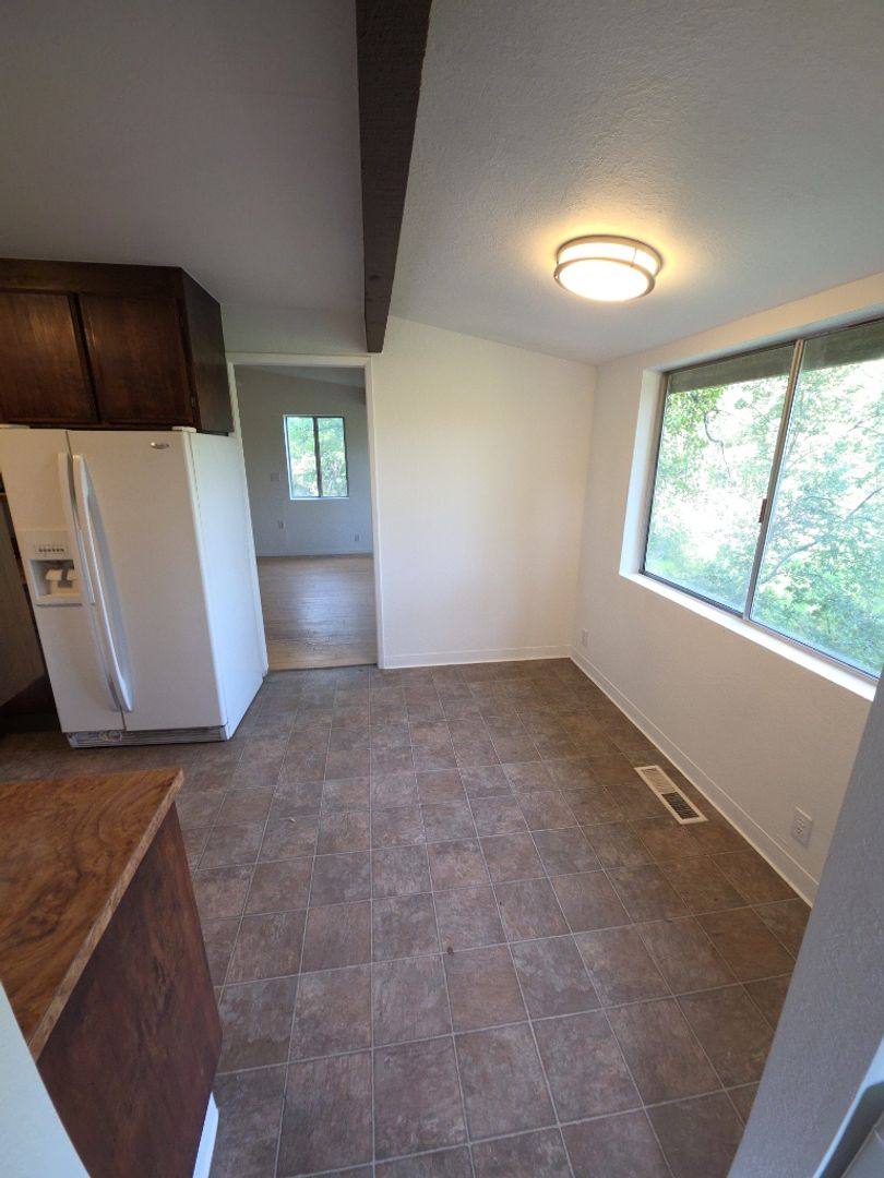 House for rent at 9210 Wildcat Rd, Kelseyville, CA 95451