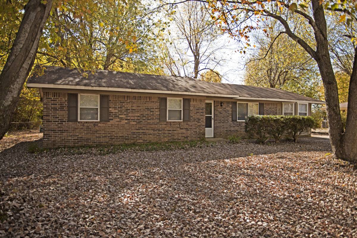 House for rent at 311 Willow Ave, Farmington, AR 72730