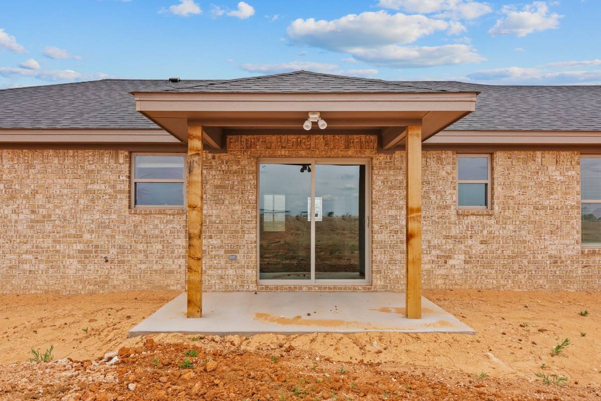 House for rent at 14818 N Cr, Shallowater, TX 79363