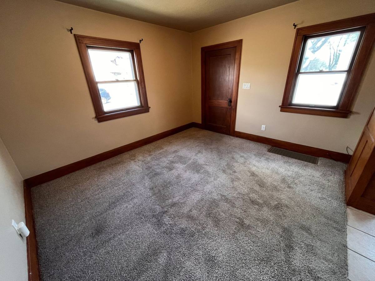 House for rent at 915 W 12th St, Sioux Falls, SD 57104