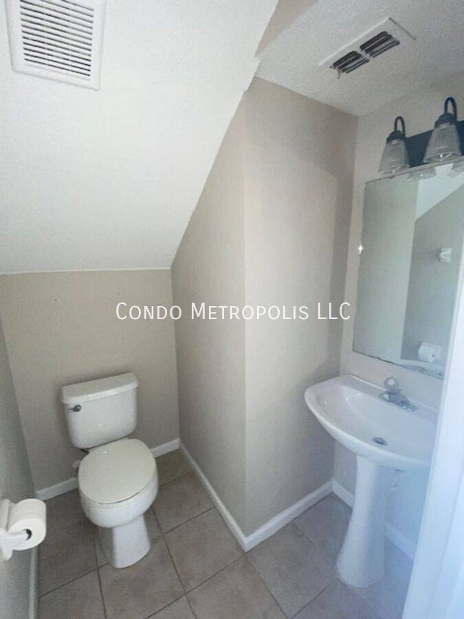 House for rent at 2511 Woods Edge Circle, Orlando, FL 32817