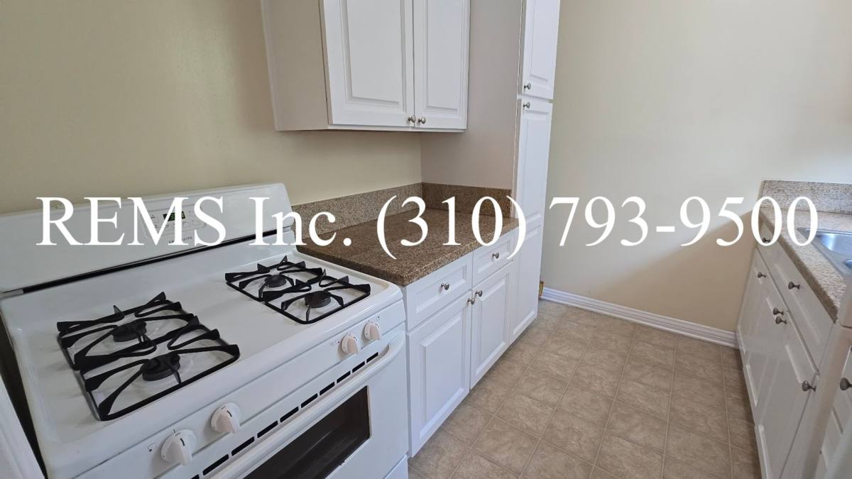 Apartment for rent at 8926 S Ramsgate Ave, Los Angeles, CA 90045