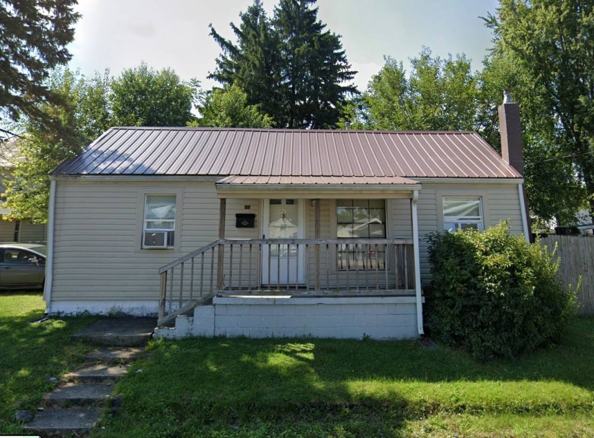 House for rent at 745 E Irving St, Bucyrus, OH 44820