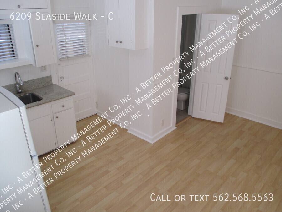 Apartment for rent at 6209 Seaside Walk #C, Long Beach, CA 90803