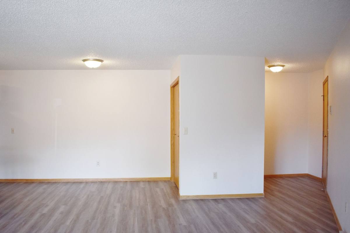 Apartment for rent at 707 6th Ave SW, Minot, ND 58701