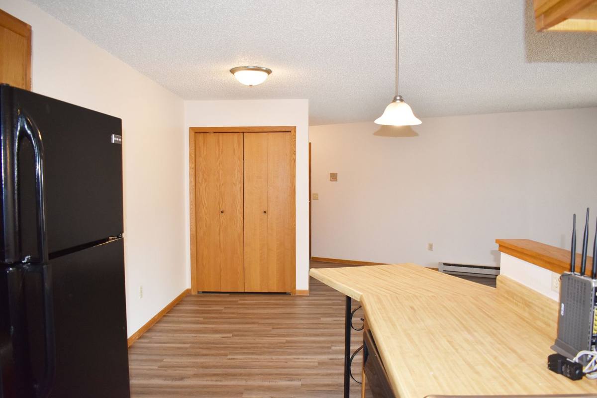 Apartment for rent at 707 6th Ave SW, Minot, ND 58701