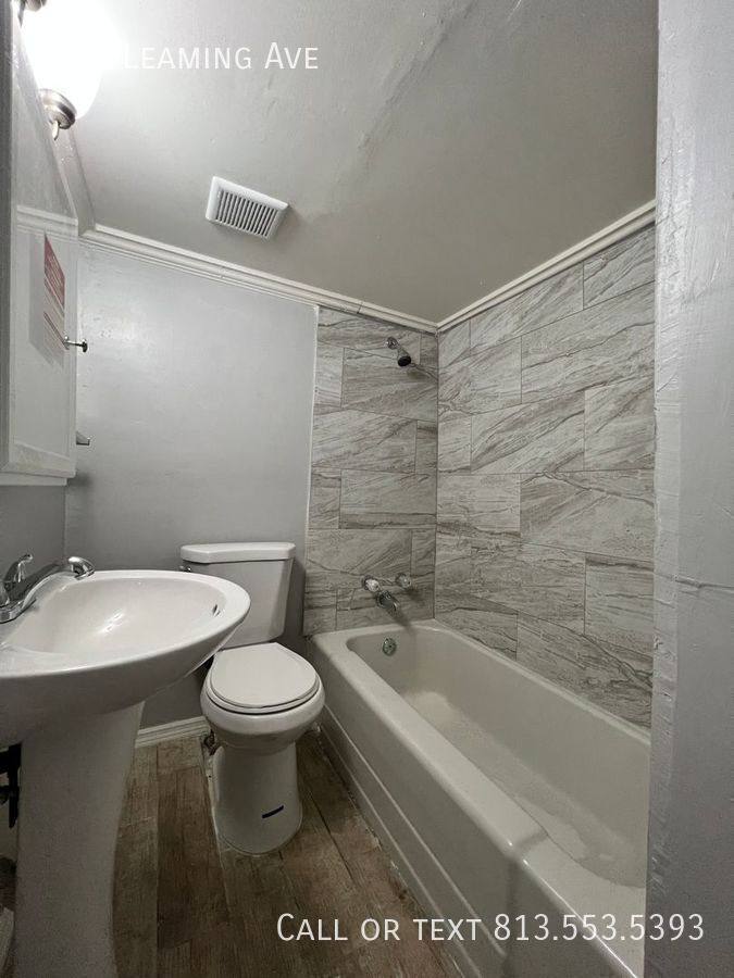 House for rent at 5433 Leaming Ave, Jacksonville, FL 32254