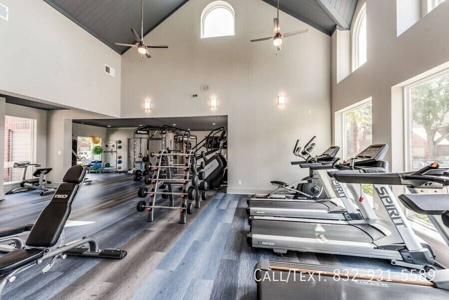 Apartment for rent at 600 El Dorado Blvd #HVN, Webster, TX 77598