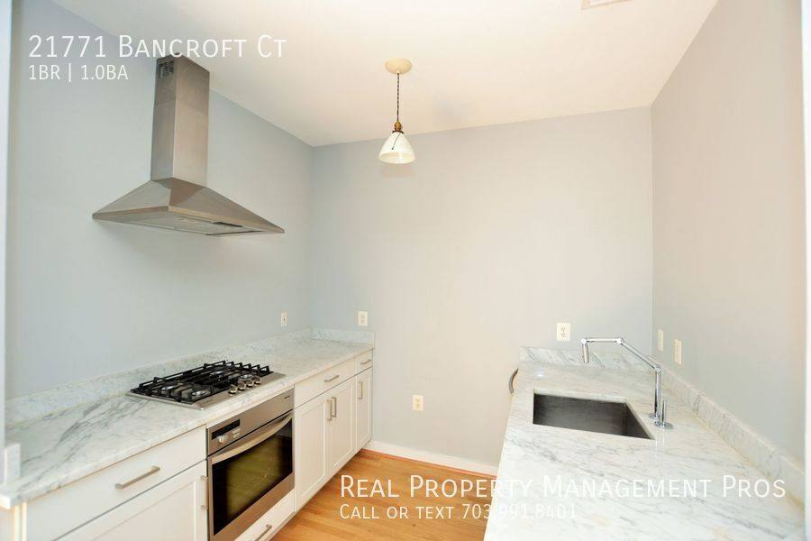 Townhouse for rent at 21771 Bancroft Court, Ashburn, VA 20147