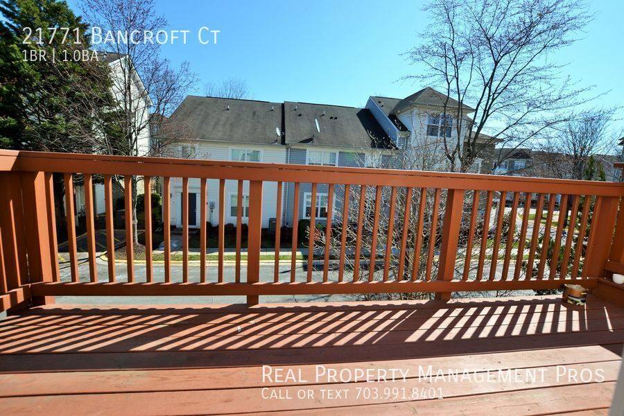 Townhouse for rent at 21771 Bancroft Court, Ashburn, VA 20147
