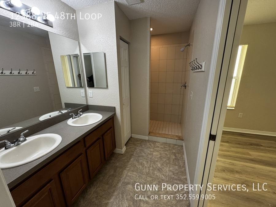 House for rent at 12388 NE 48th Loop, Oxford, FL 34484