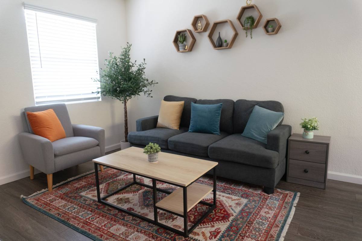 Apartment for rent at 551-581 McIntosh St, Chula Vista, CA 91910