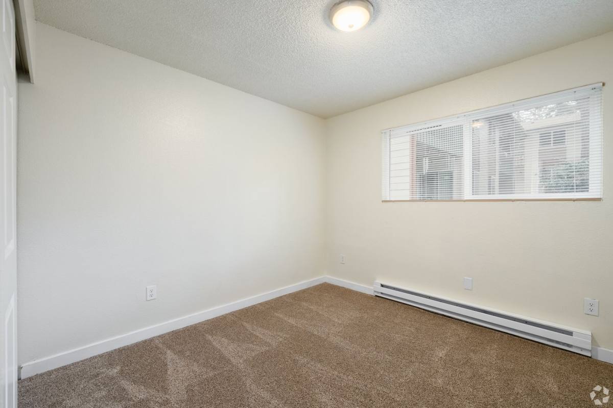 Apartment for rent at 7523 44th St W, Tacoma, WA 98466