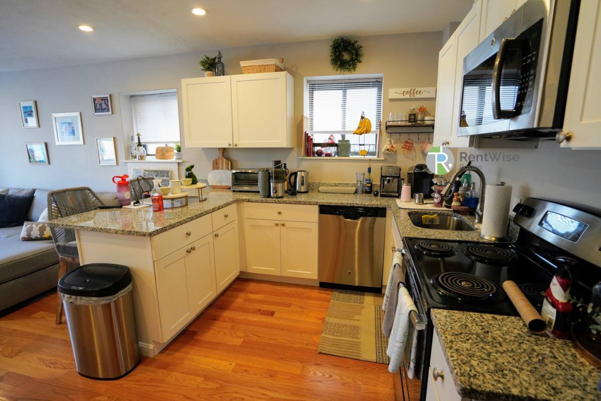 Apartment for rent at 1200 Commonwealth Ave #5, Allston, MA 02134