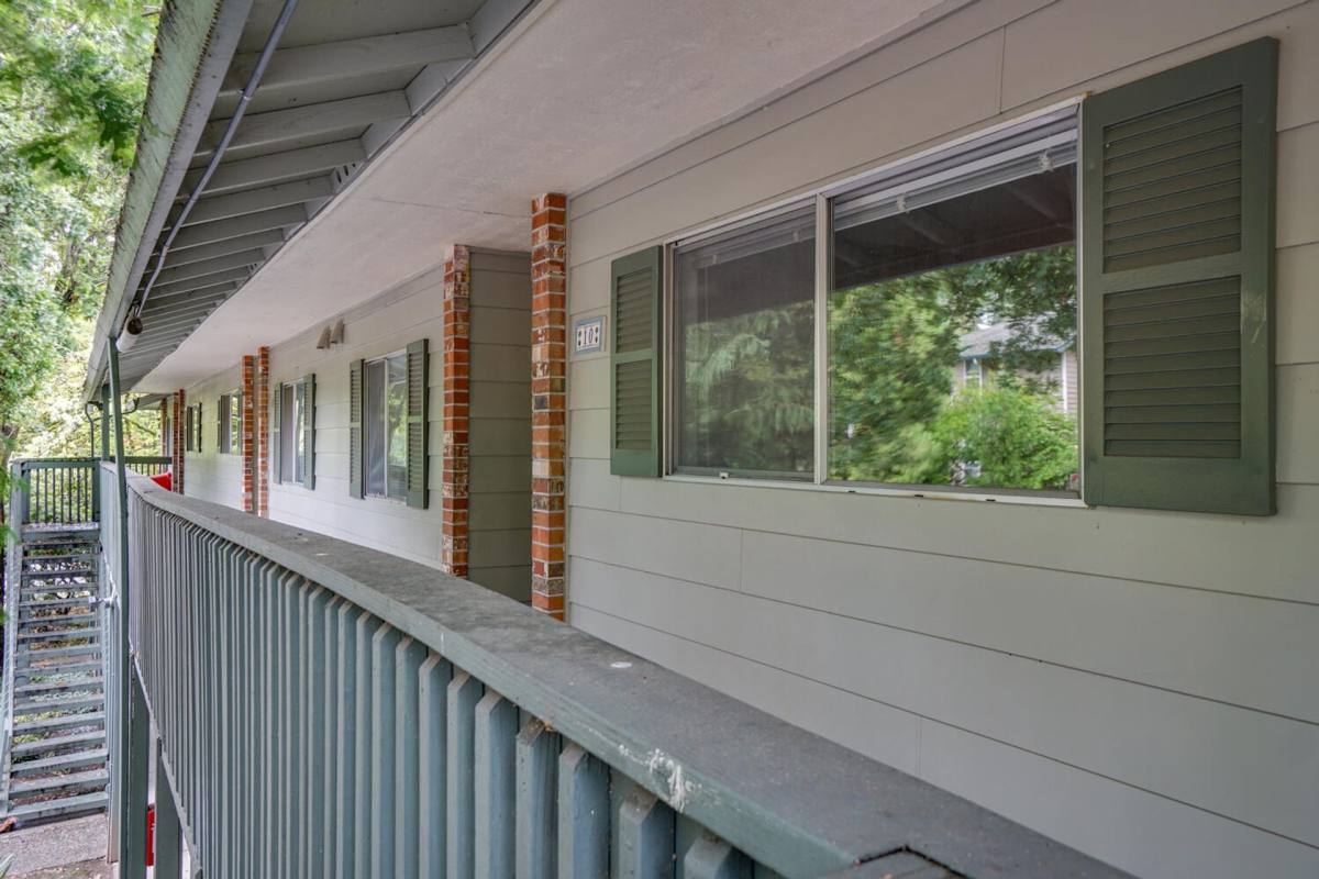 Townhouse for rent at 13970 SW Allen Blvd, Beaverton, OR 97005