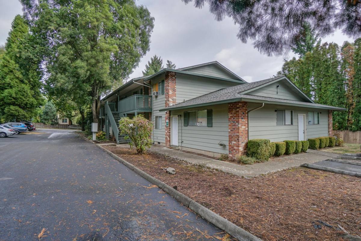 Townhouse for rent at 13970 SW Allen Blvd, Beaverton, OR 97005