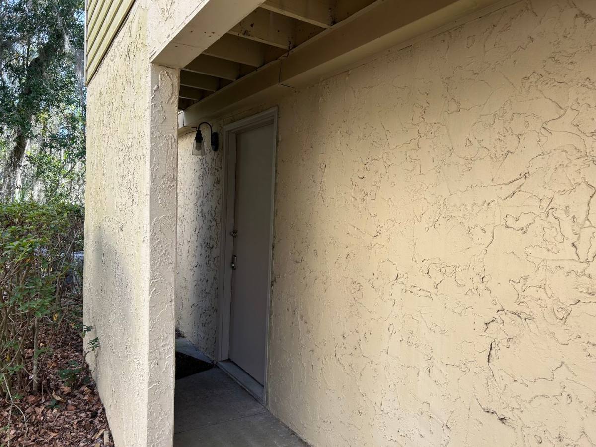 Apartment for rent at 1015 SW 9th St #B2, Gainesville, FL 32601