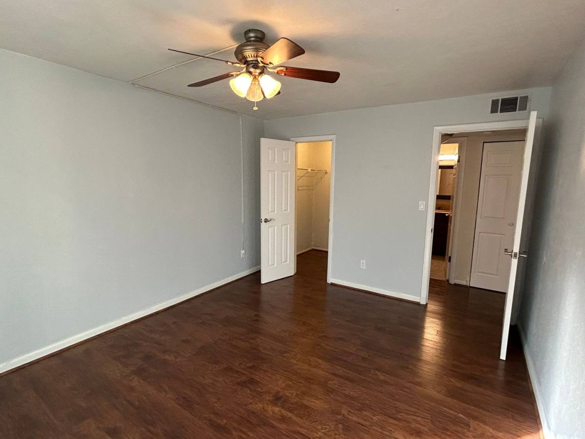Apartment for rent at 1015 SW 9th St #B2, Gainesville, FL 32601