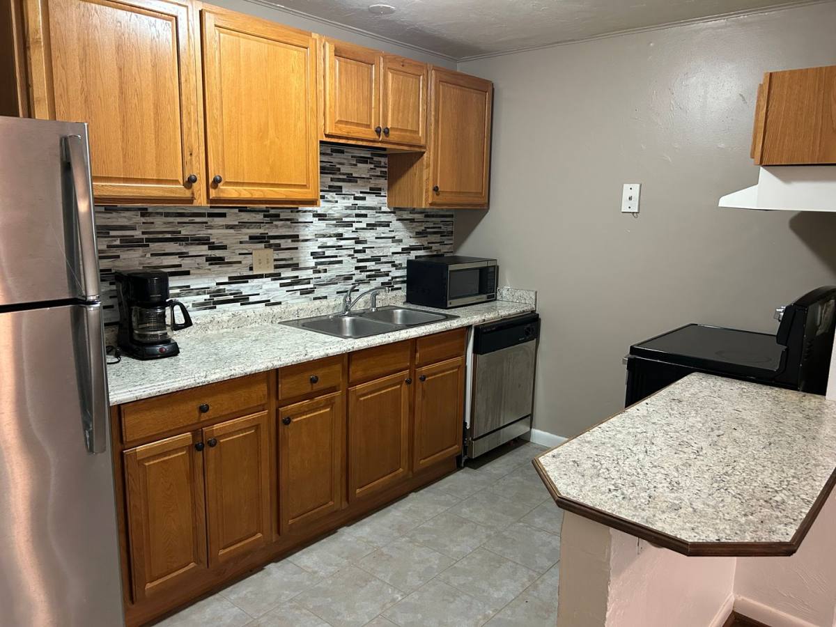 Apartment for rent at 1015 SW 9th St #B2, Gainesville, FL 32601