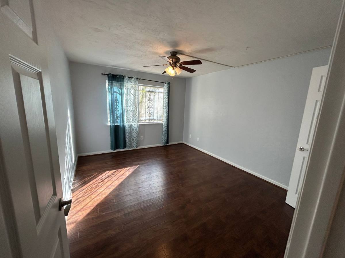 Apartment for rent at 1015 SW 9th St #B2, Gainesville, FL 32601