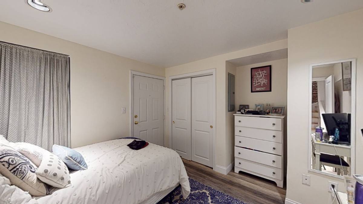 Condo for rent at 91 Prince St #4, Boston, MA 02113