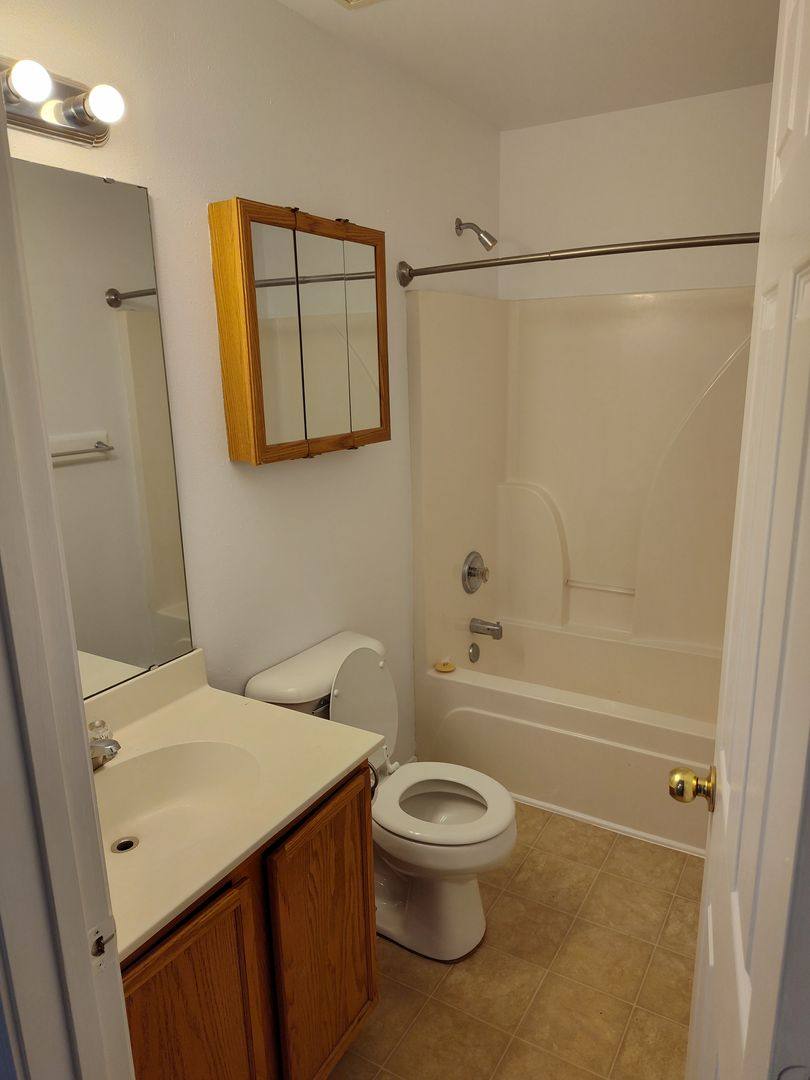 House for rent at 2502 Buckleigh Dr, Charlotte, NC 28215