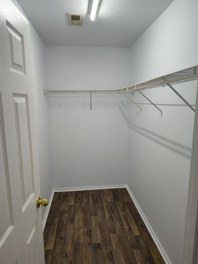 House for rent at 2502 Buckleigh Dr, Charlotte, NC 28215