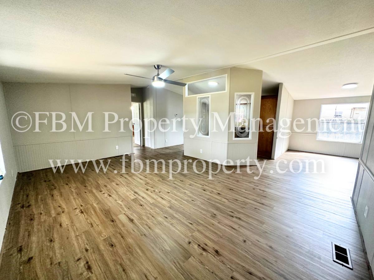 House for rent at 402 E College St, Alvarado, TX 76009