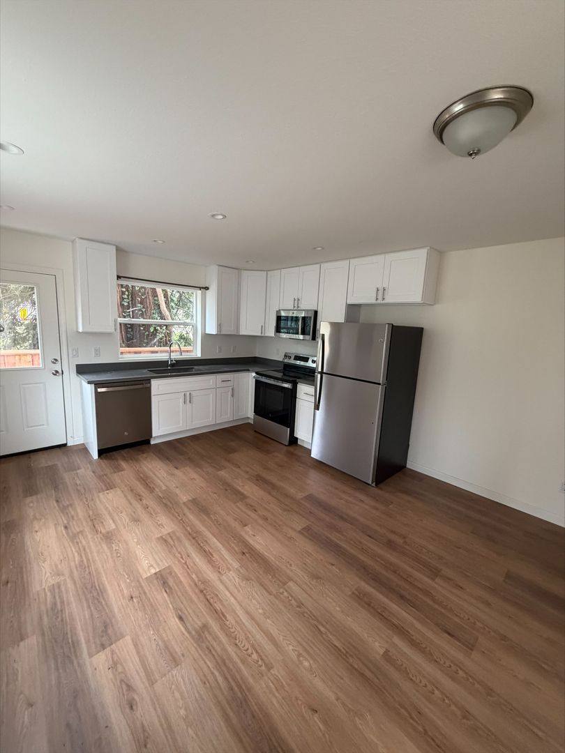 Apartment for rent at 4331-4337 Brookdale Ave, Oakland, CA 94601