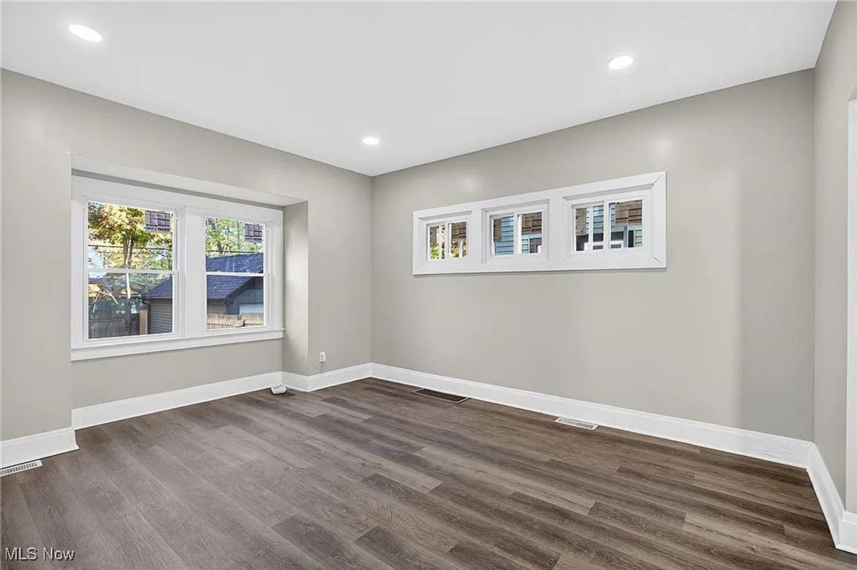 House for rent at 11209 Continental Ave, Cleveland, OH 44104