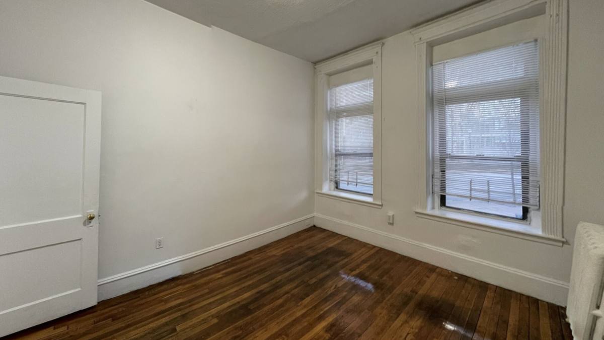 Apartment for rent at 409 Huntington Ave #2, Boston, MA 02115