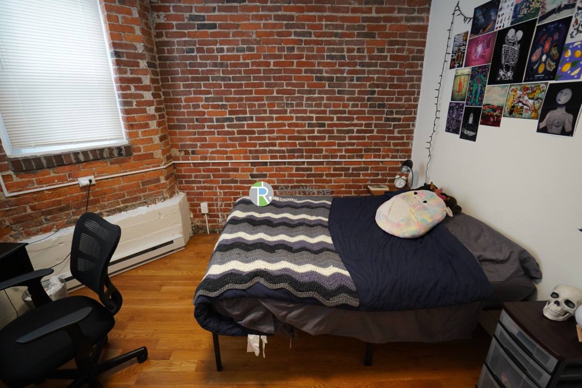 Apartment for rent at 1298 Commonwealth Ave #A, Allston, MA 02134