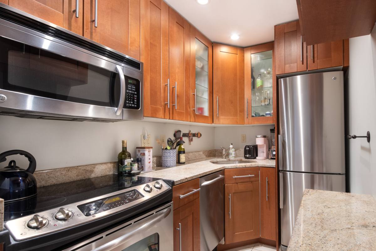 Apartment for rent at 54 Myrtle St #5, Boston, MA 02114
