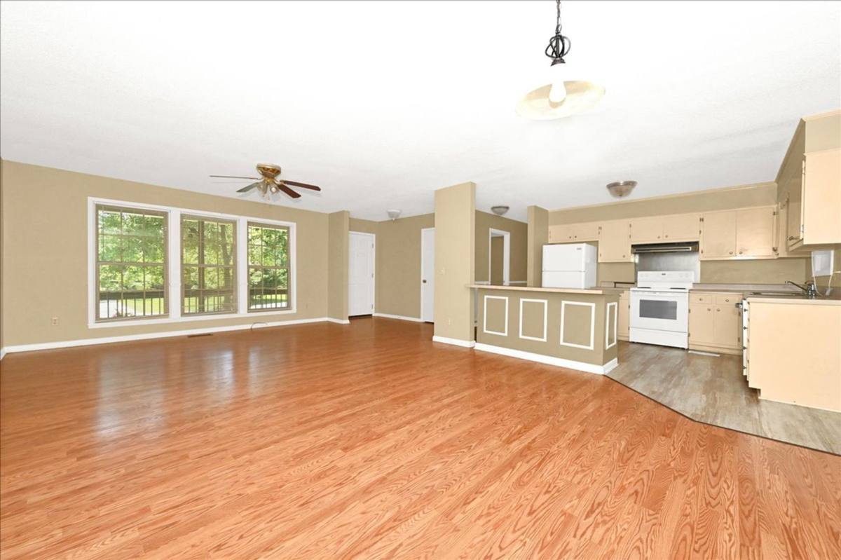 House for rent at 1733 NW Dr, Cullman, AL 35055