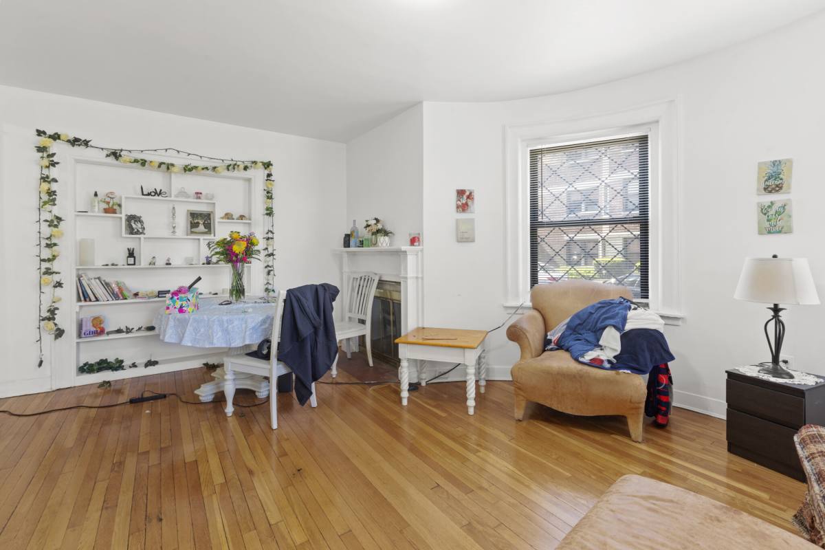 Apartment for rent at 1462 Commonwealth #1, Allston, MA 02134