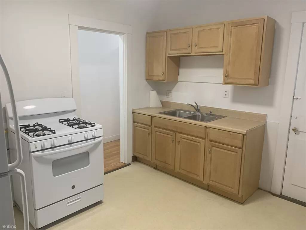 Apartment for rent at 1462 Commonwealth #1, Allston, MA 02134