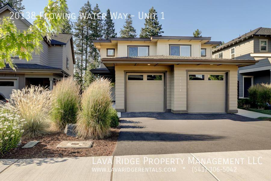 Townhouse for rent at 20138 Flowing Water Way #1, Bend, OR 97702