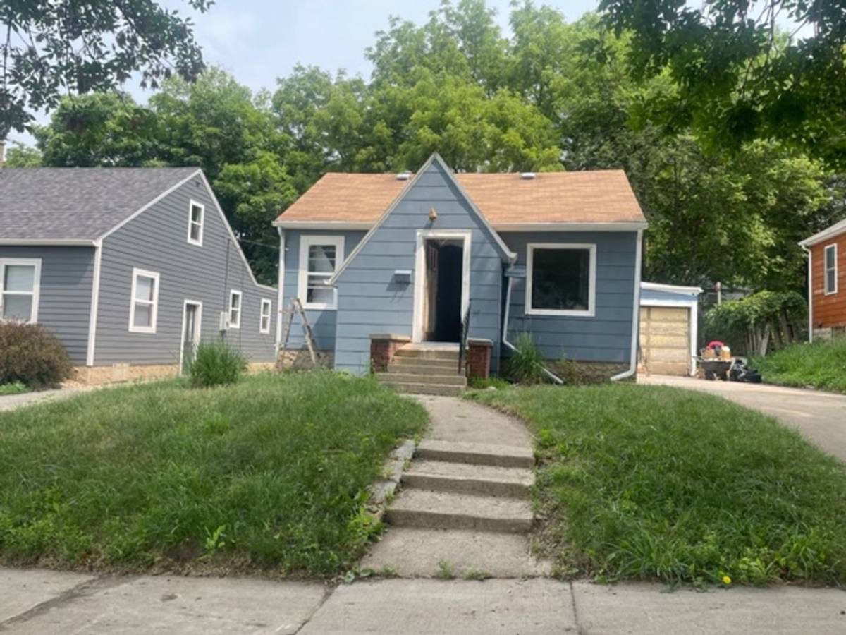 House for rent at 1308 W 14th St, Sioux Falls, SD 57104