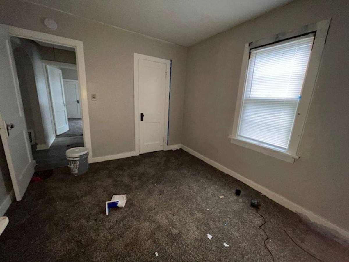 House for rent at 1308 W 14th St, Sioux Falls, SD 57104