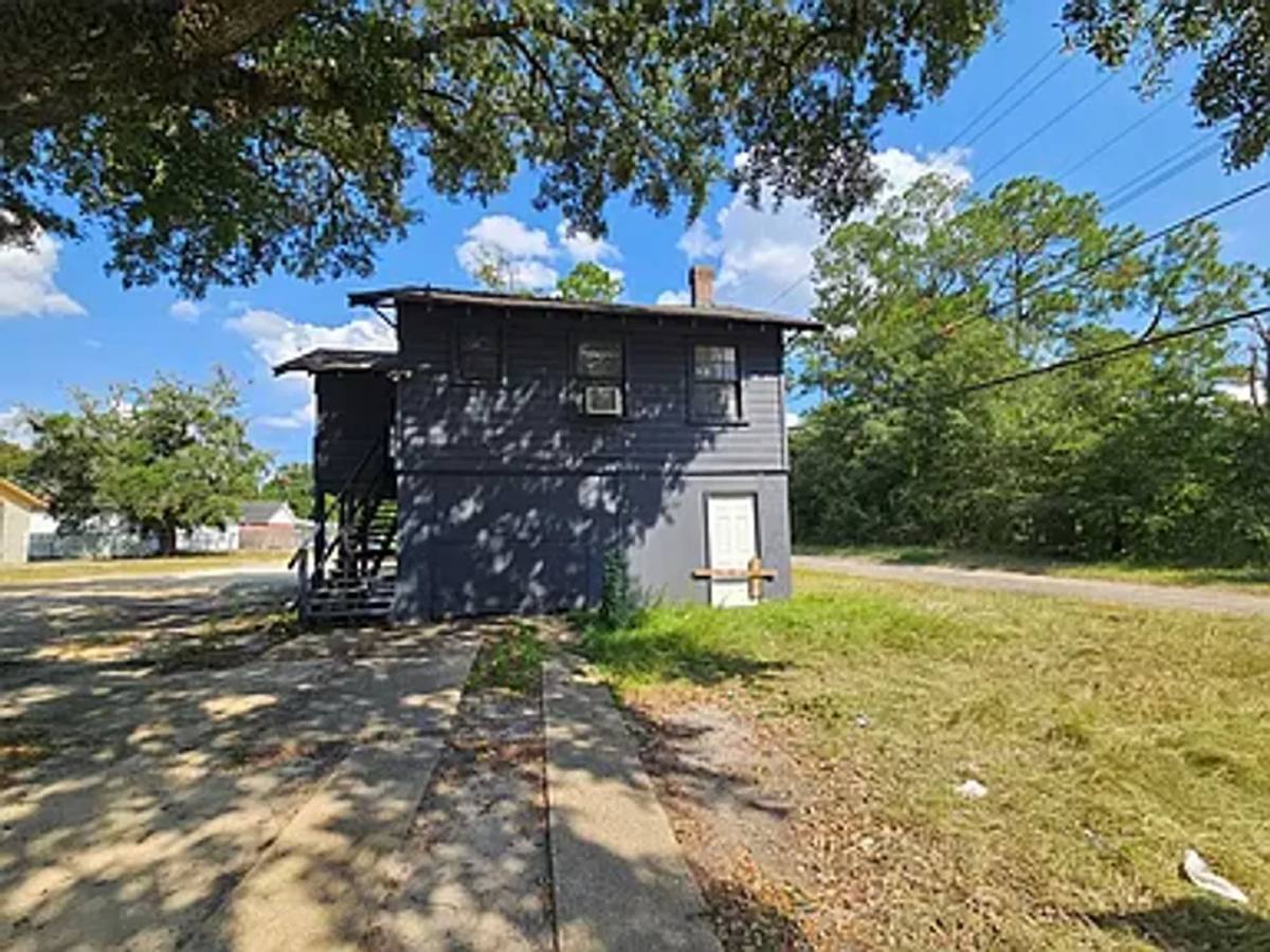 House for rent at 306 S Van Buren Sreet, Albany, GA 31701