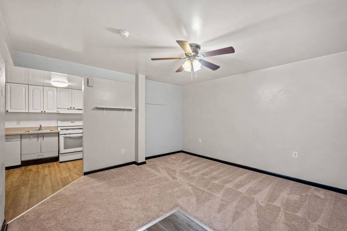 Apartment for rent at 103 W Lincoln Ave, McDonald, PA 15057