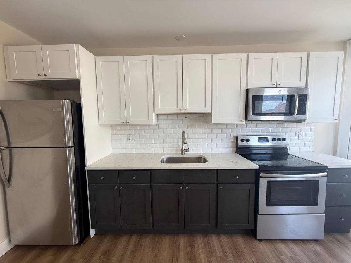 Apartment for rent at 96 Broadway, Newburgh, NY 12550