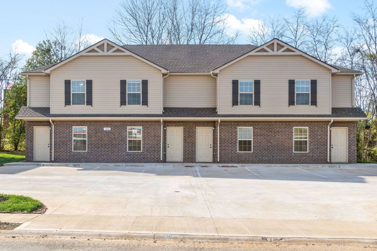 Apartment for rent at 1000 Glenkirk Dr, Clarksville, TN 37042