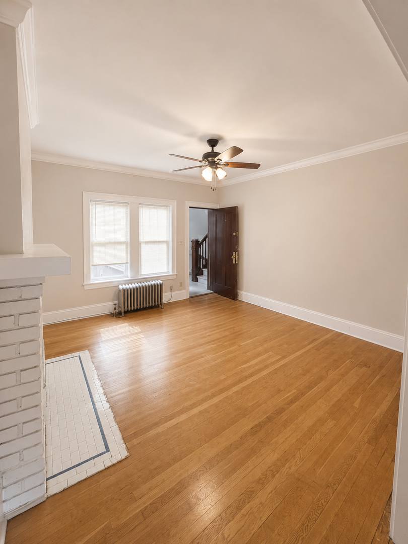 Apartment for rent at 14174 Superior Rd, Cleveland, OH 44118