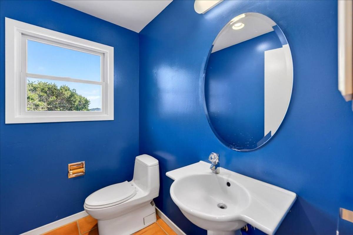 Apartment for rent at 125 Wood Rd, Los Gatos, CA 95030