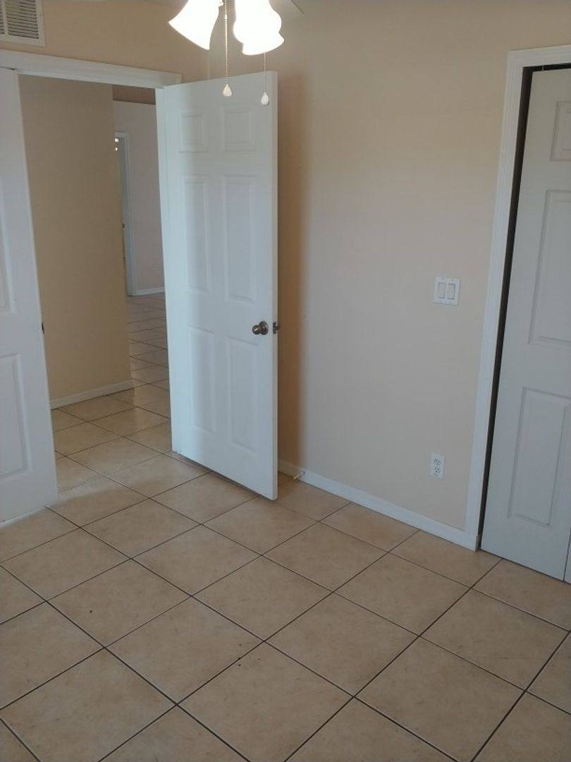 House for rent at 15423 Cemetery Rd, Fort Myers, FL 33905