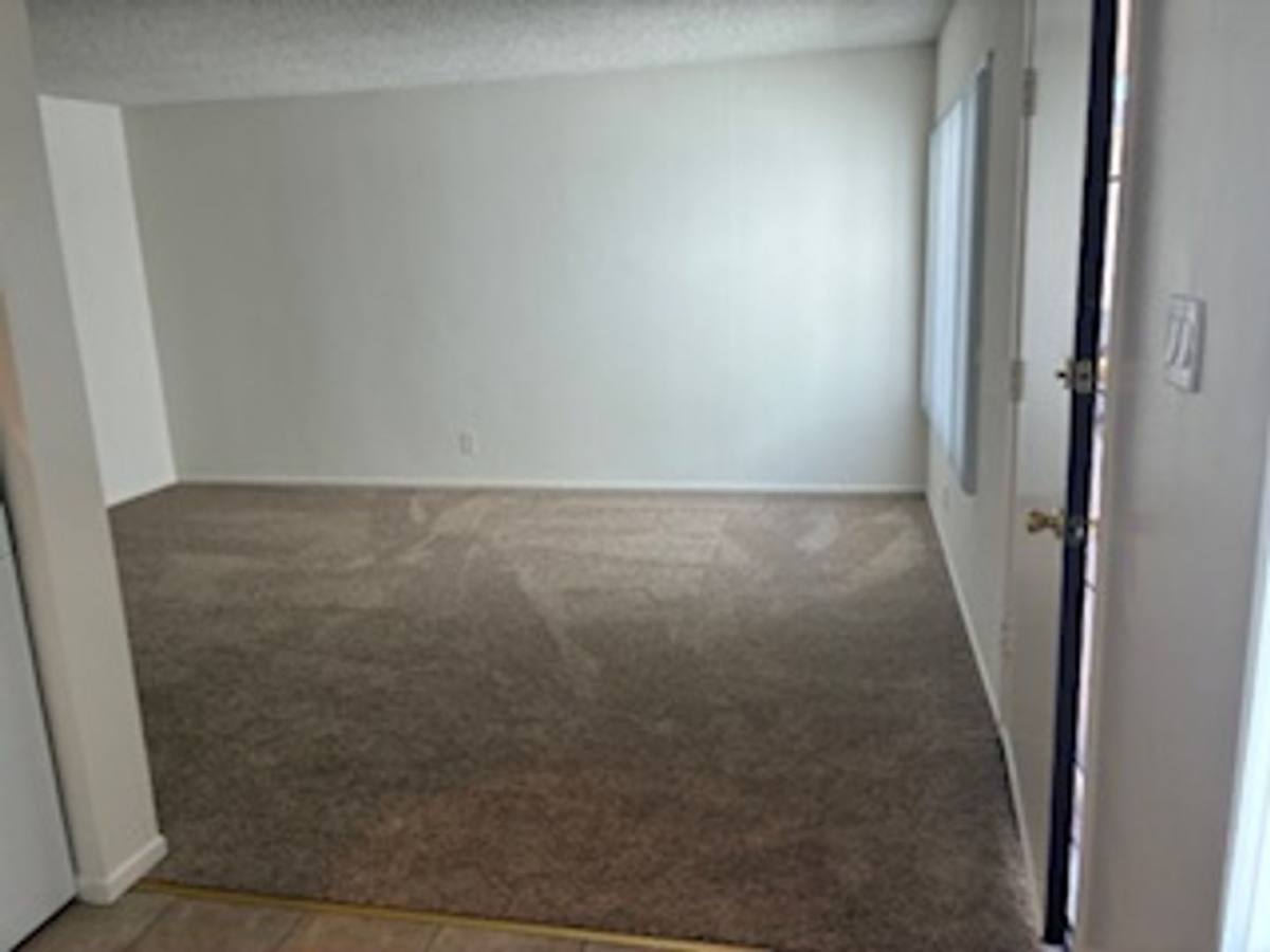 Apartment for rent at 1043 Newport Ave, Long Beach, CA 90804