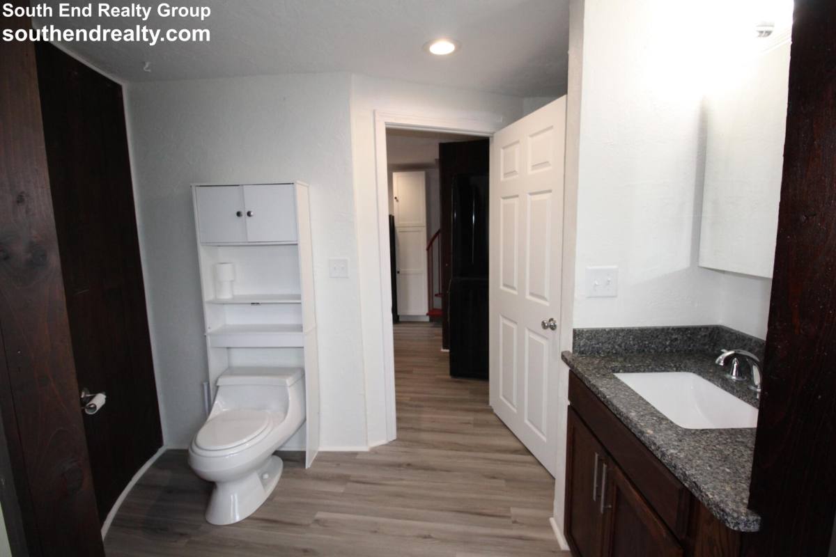 Apartment for rent at 16 Middlesex St #11, North Chelmsford, MA 01863