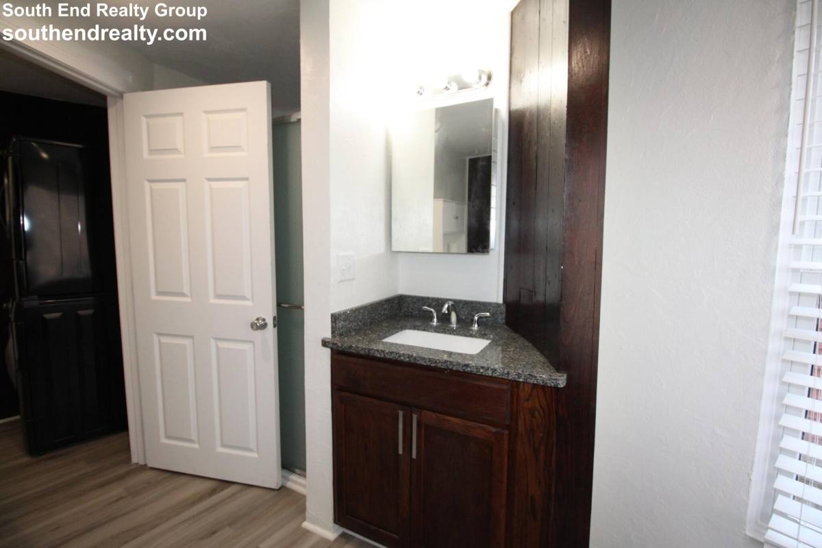 Apartment for rent at 16 Middlesex St #11, North Chelmsford, MA 01863
